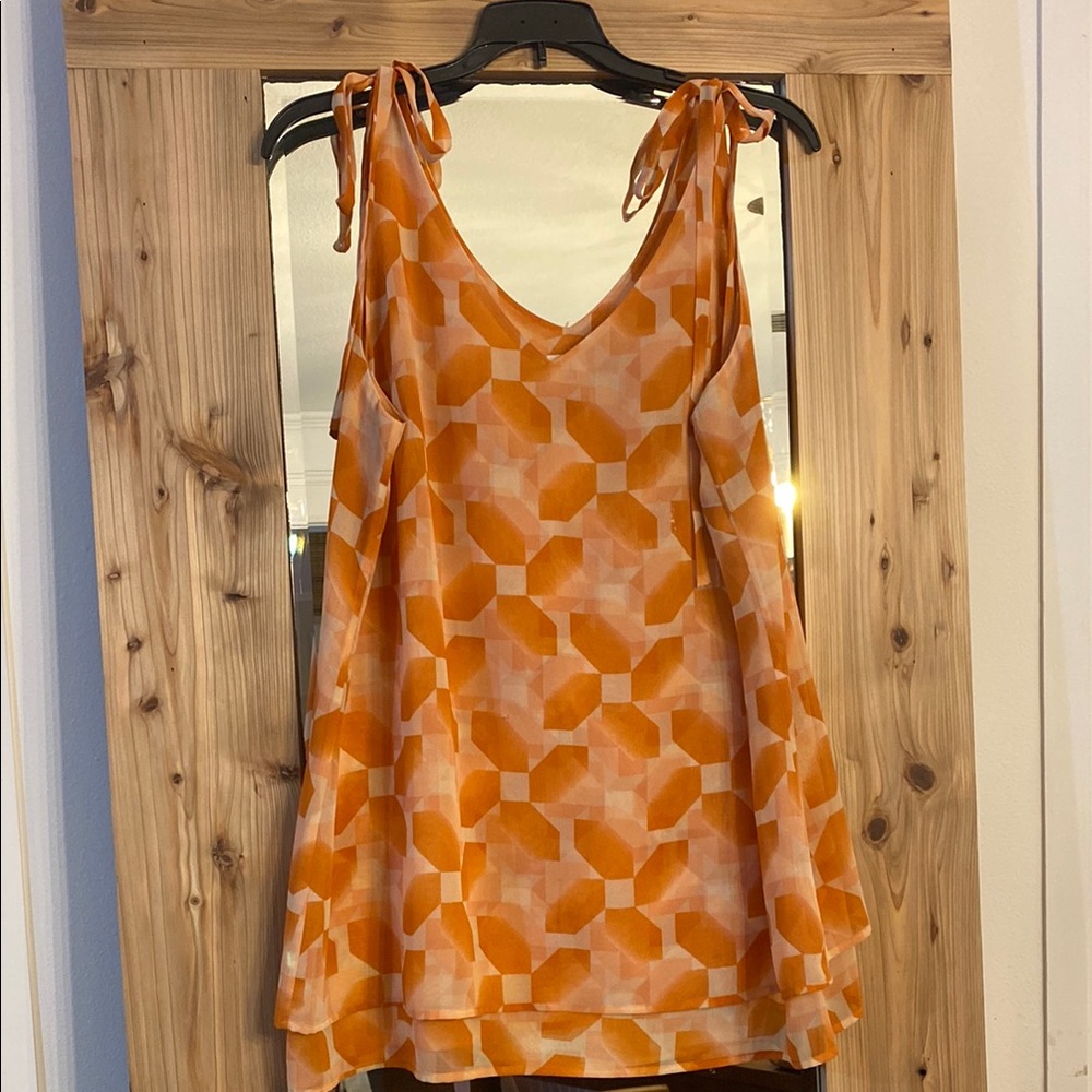 Coral Geometric Patterned Sleeveless Cami